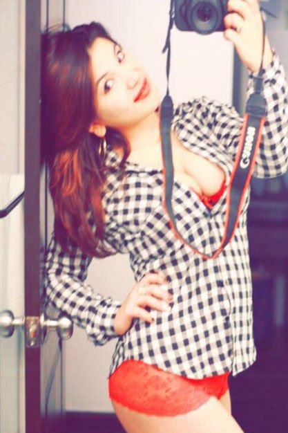 Malad call girl